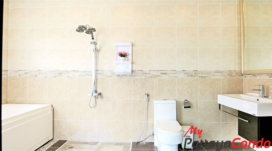 Baan Piam Mongkol Village Huay Yai Pattaya Pool Villa For Sale - HEPMK01-8