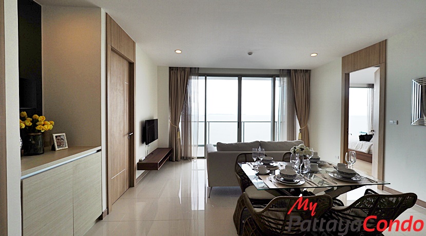 Riviera Wong Amat Condo For Sale - RW22-0