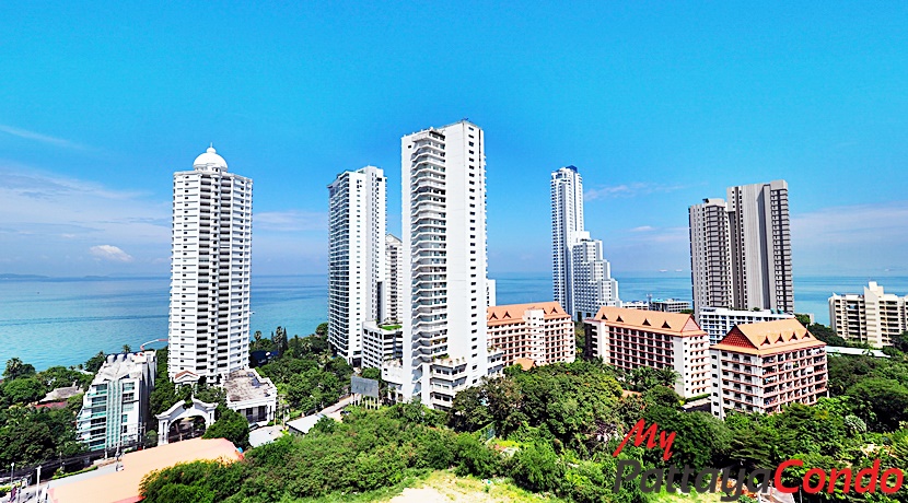 Riviera Wong Amat Condo For Sale - RW37