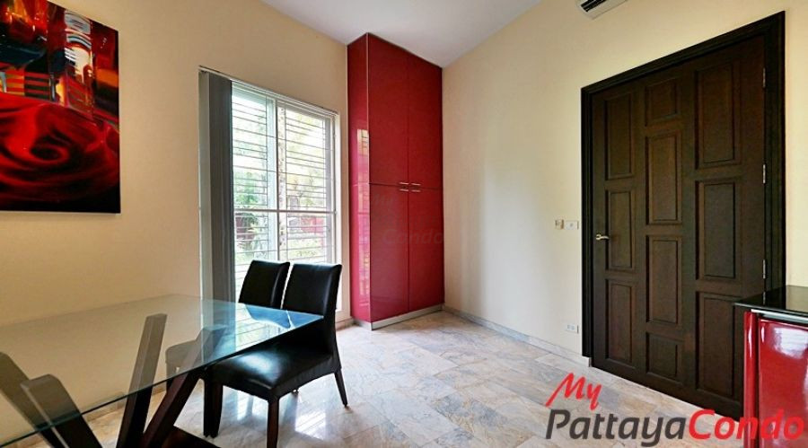 Thaily Wood Village East Pattaya Pool Villa For Sale - HETW01-10