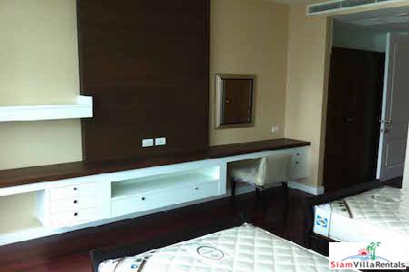 Athenee Residence | Very Large Luxury Three Bedroom Condo for Rent at Rajdamri BTS.-10