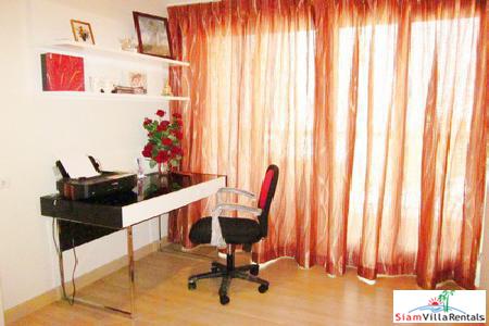 Excellent location 1 bed plus 1 working room in Sathorn. Life at Sathorn 10.-5