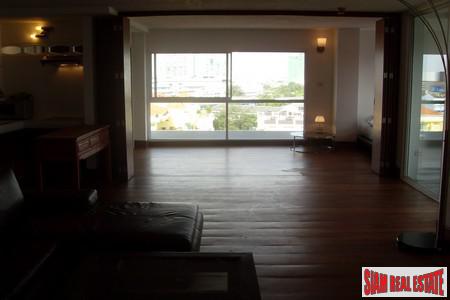 38 Mansion | Fully Renovated large 2 bed near Thonglor BTS.-6