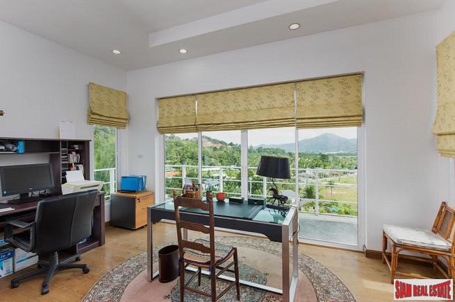 Villa in Kathu by Roominger