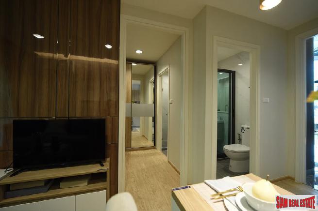 Ready to Move in Resort Style Low-Rise Condo next to Canal at Sukhumvit 50, BTS Onnut - 2 Bed Units - Up to 33% Discount and Full Furnished!-9