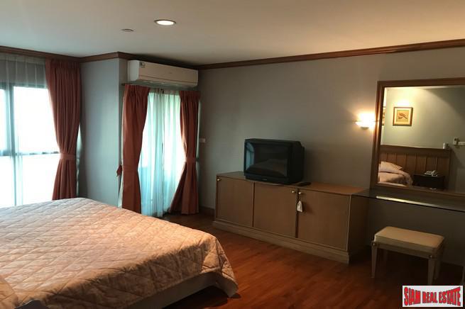 Sathorn Gardens | River and City Views from this Three Bedroom Condo for Rent at Sathorn, Bangkok-2