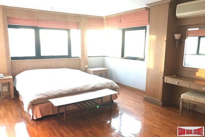 Sathorn Gardens | River and City Views from this Three Bedroom Condo for Rent at Sathorn, Bangkok-5