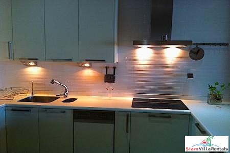 The Lakes | Huge Two Bedroom Pet Friendly Condo with Views and Extras Asok-3