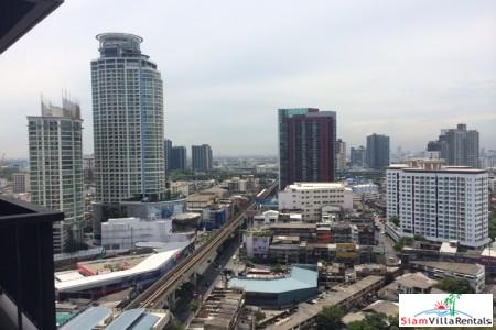 Rhythm 44/1 | North, East and South River Views from this Two Bedroom Condo in Phra Khanong-7