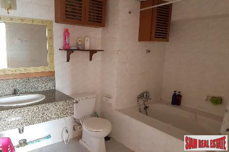 39 Suites | Modern and Convenient Two Bedroom for Rent on Sukhumvit 39-4