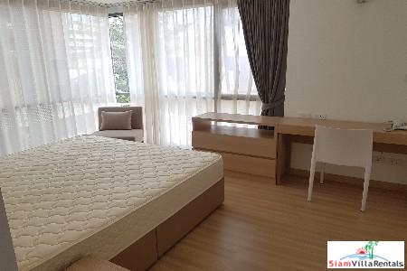 Azure Sukhumvit 39 | Bright and Airy Two Bedroom Condo for Rent on Sukhumvit 39-16