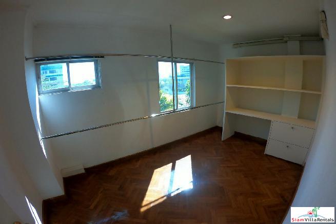 Navin Mansion | Penthouse 3 Bed Duplex at a Boutique Apartment Block of only 8 Units in Tropical Grounds at Yan Nawa - Pets Allowed-10