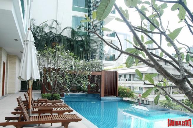 Wind Condo Soi 23 | One Bedroom Conveniently Located Along a Prime Sukhumvit Road in Asok-0