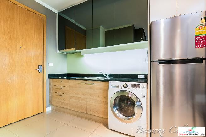Circle Condominium | High Quality 1 Bed Condo for Rent with City Views on the 25th Floor-3