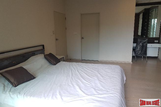 Noble Solo Condo | Two Bedroom with Pool Views on Sukhumvit 55, Bangkok-6