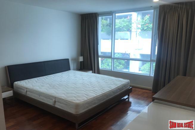 Siri On 8 | Modern Two Bedroom Condo Located Near BTS Nana on Sukhumvit 8-14