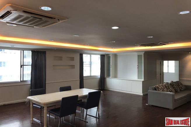 DS Tower 1 | Large Three Bedroom Family Condo with Pool Views on Sukhumvit 33-1