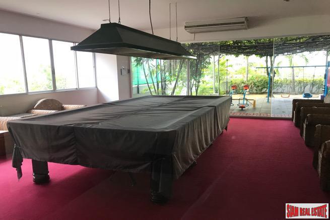 DS Tower 1 | Large Three Bedroom Family Condo with Pool Views on Sukhumvit 33-22