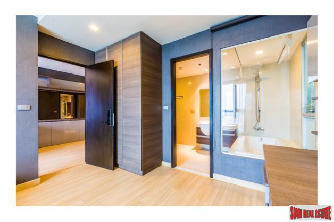 Sky Walk Condo | Spectacular City Views from the 32nd floor on Sukhumvit 69, Bangkok-9