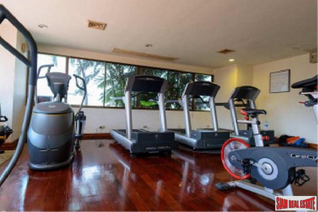 Oriental Towers Condo | Large Three Bedroom Family Condo with Pool and City Views in Ekkamai-24