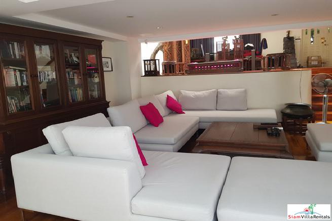 Family-Style Townhouse with Five Bedrooms in the Center of the City, Phrom Phong-26