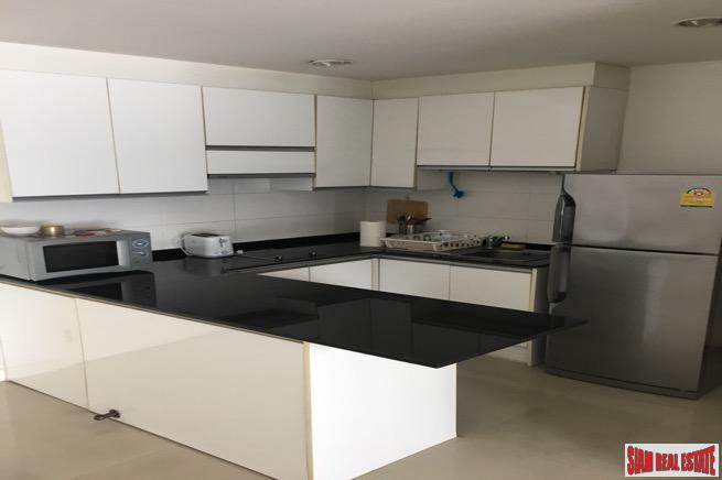 Serene Place | Two Bedroom Low Rise Condo Near Shopping and the Park in Phrom Phong-2