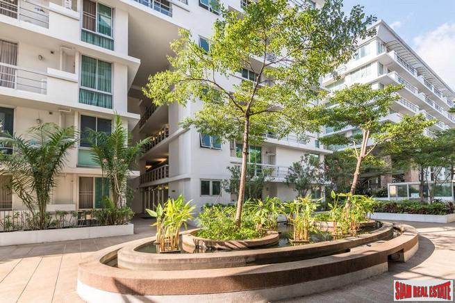 The Waterford Sukhumvit 50 | Classy Resort Style Corner Unit 1 Bed Condo at Onnut, Sukhumvit Soi 50-18