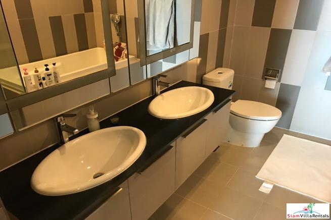 Teal Sathorn- Taksin | City Views from the 27th Floor of this Furnished Three Bedroom Condo in Wongwian Yai-13