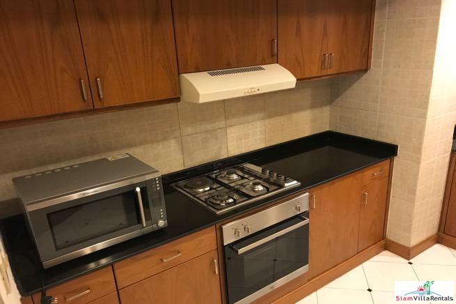 K.P Villa | Modern and Open Two Storey Two Bedroom Family House Near BTS Ekkamai-8