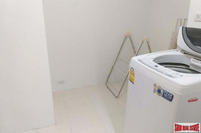 Baan Suanpetch | Spacious Family Style Two Bedroom Condo with City Views in Phrom Phong-14