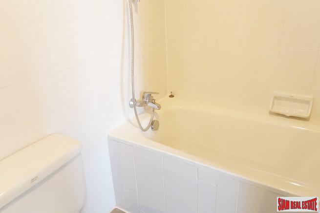 Baan Suanpetch | Spacious Family Style Two Bedroom Condo with City Views in Phrom Phong-7