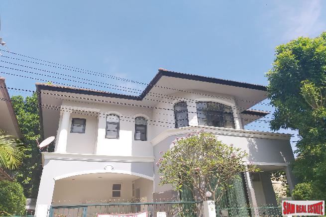 Lalin Greenville | Large Two Storey Four Bedroom House with Private Yard in Ban Thap Chang