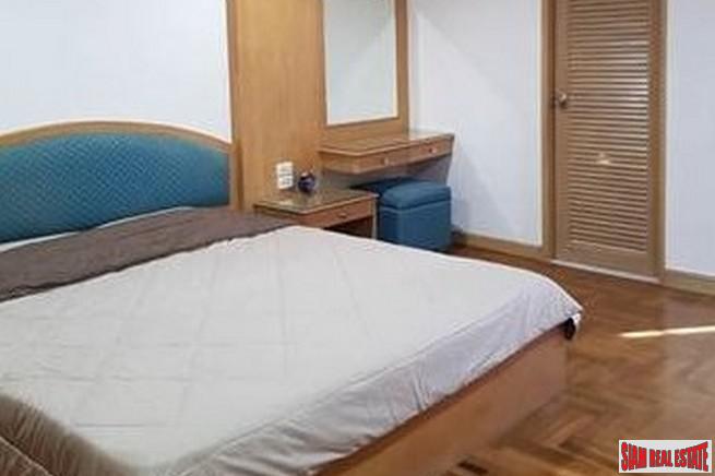 Rin House condo| Convenient One Bedroom Condo on Top Floor of Low Rise in Phrom Phong-7