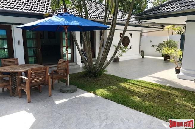 Loch Palm Cove | Large Courtyard Design Three Bedroom Pool Villa for Sale-23