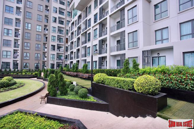 Newly Completed Classy High-Rise Condo at Wongwian Yai BTS, Sathorn-28