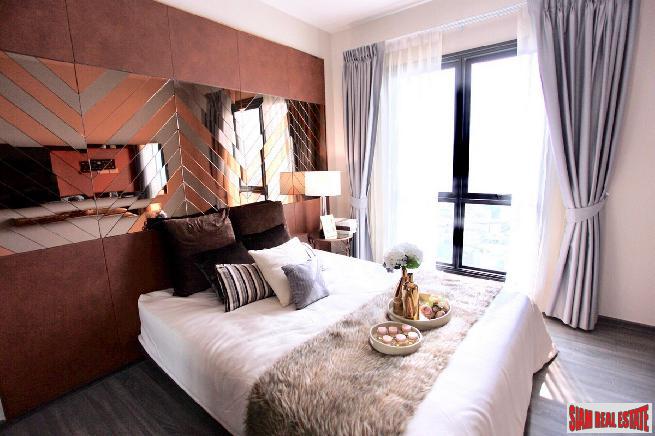 Newly Completed Classy High-Rise Condo at Wongwian Yai BTS, Sathorn-2