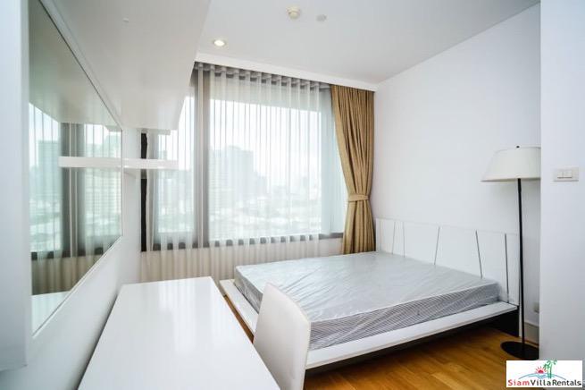 Aguston Sukhumvit 22 | Charming Deluxe Two Bedroom Condo with Extras and Pets Allowed in Phrom Phong-11