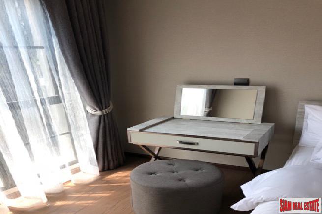 Na Vara Residence | Bright and Comfortable One Bedroom Pool View Condo in Chit Lom-9