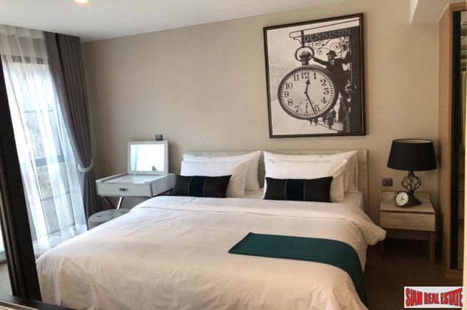 Na Vara Residence | Bright and Comfortable One Bedroom Pool View Condo in Chit Lom-4