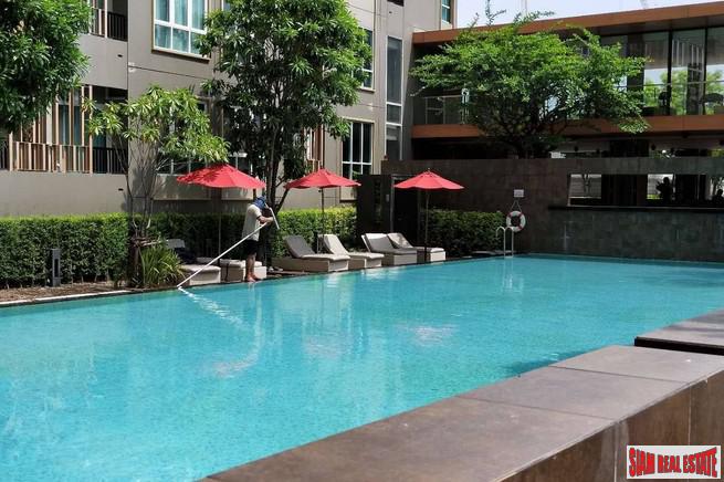 The Key Sathorn-Ratchapruek | Two Bedroom 17th Floor Condo with Green Views in Wutthakat-2