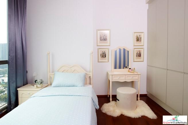 Quattro by Sansiri | Great City Views from this Two Bedroom, Two Bath Condo for Rent in Thong Lo-3