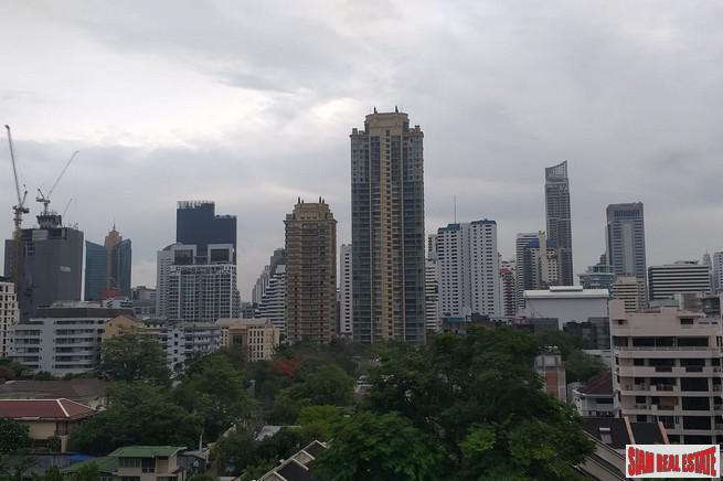 D.S. Tower 2 Sukhumvit 39 | Spacious Two Bedroom Condo with Big Balcony & Extra Storage in Phrom Phong-21