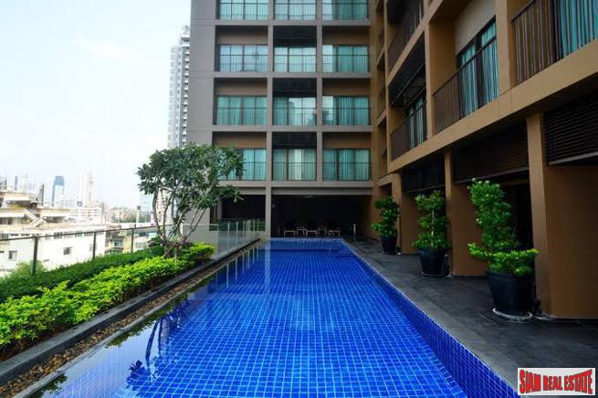Noble Refine | Large and Nicely Decorated Two Bedroom Condo Near Major Phrom Phong Shopping & BTS-11