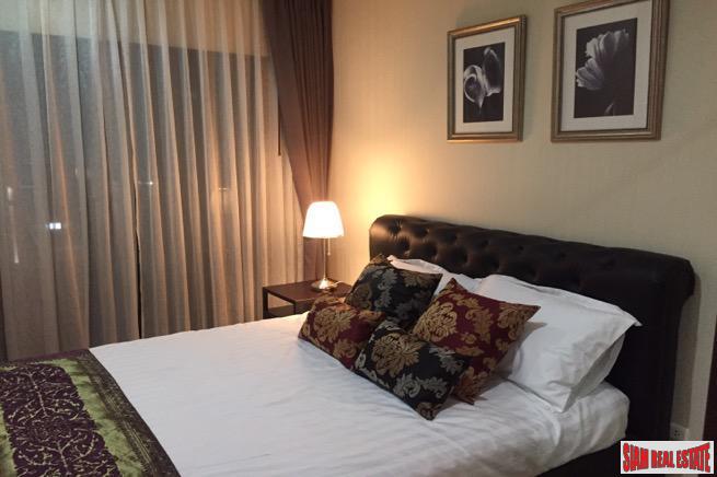 Noble Refine | Large and Nicely Decorated Two Bedroom Condo Near Major Phrom Phong Shopping & BTS-4