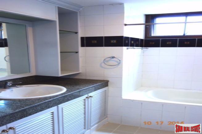 Waterford Park Sukhumvit 53 | Extra Large Two Bedroom Condo with Easy Access to Thong Lo Road-7
