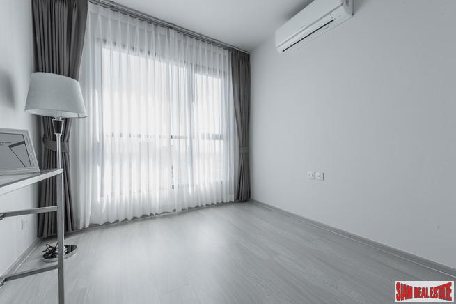 Life 48 | Bright and Cheerful Two Bedroom Phra Khanong Condo with Amazing City Views-14