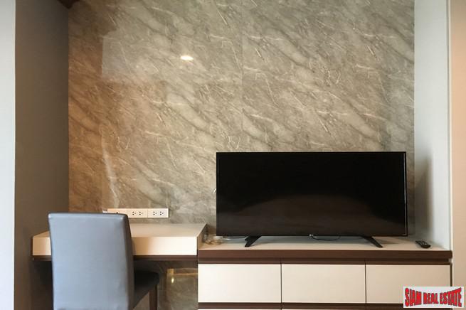 Baan Siri Sukhumvit 10 | Two Bed Condo for Sale at Asoke/Nana-25