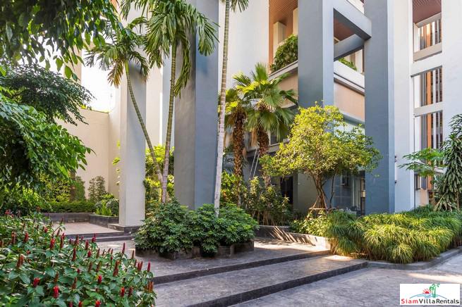 Circle Condominium | Show Quality Luxury Two Bedroom Condo in Phetchaburi with Unblocked City Views-20