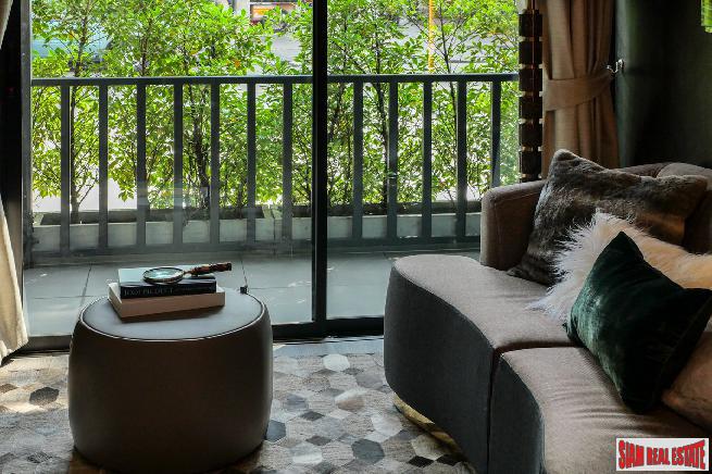 Just Completed Luxury High-Rise Condo with 360 Roof Pool at Victory Monument, Phaya Thai - Two Bed Units-18
