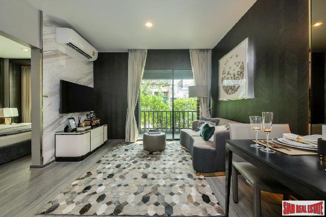 Just Completed Luxury High-Rise Condo with 360 Roof Pool at Victory Monument, Phaya Thai - Two Bed Units-26